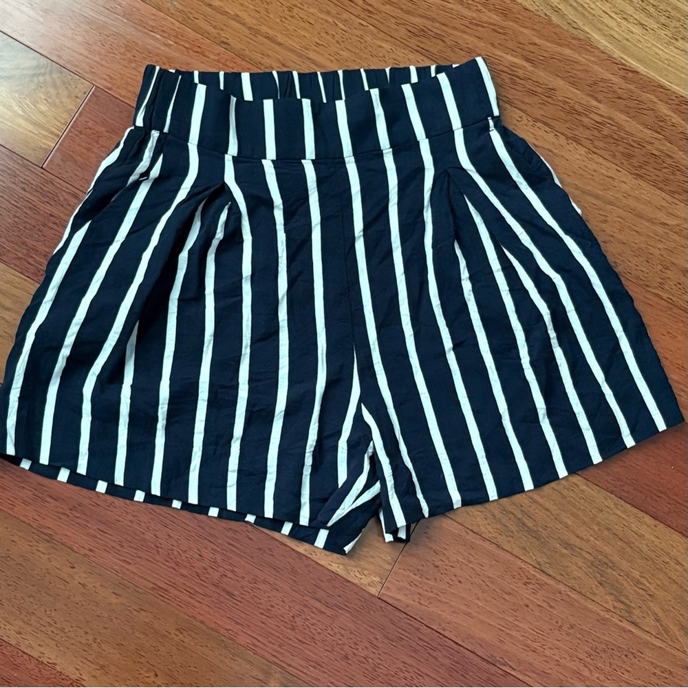Striped Navy Blue and White Women's Shorts With Pockets Nautical Coastal